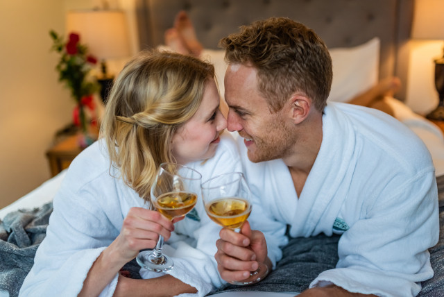 Couple at Inn at Haystack Rock